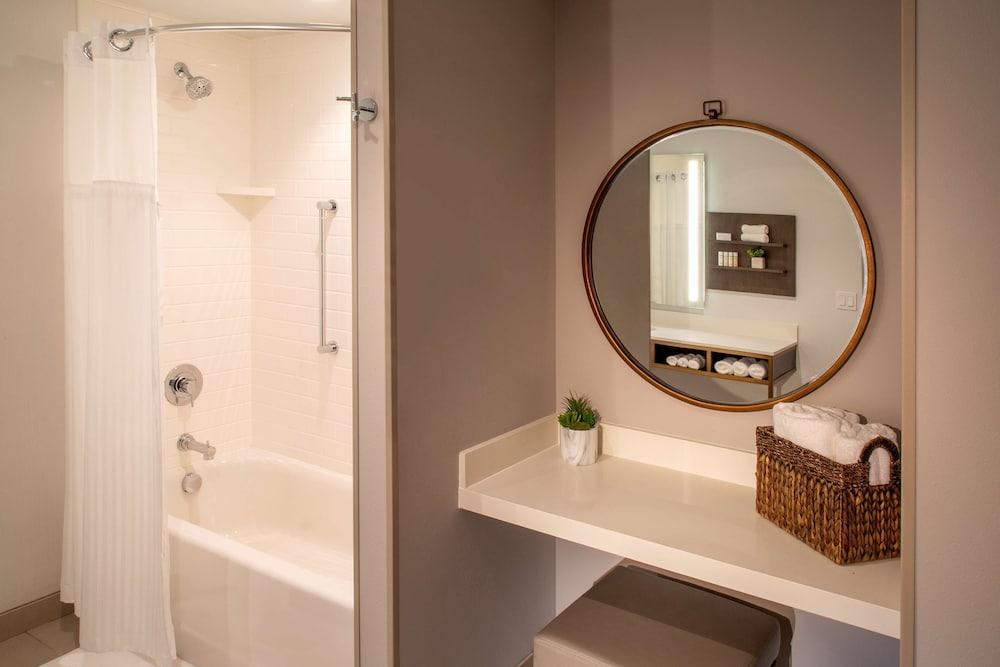 Hilton Garden Inn Redmond Seattle photo 27