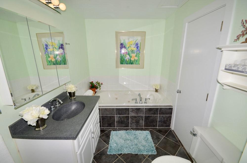 Wilburton Inn photo 52