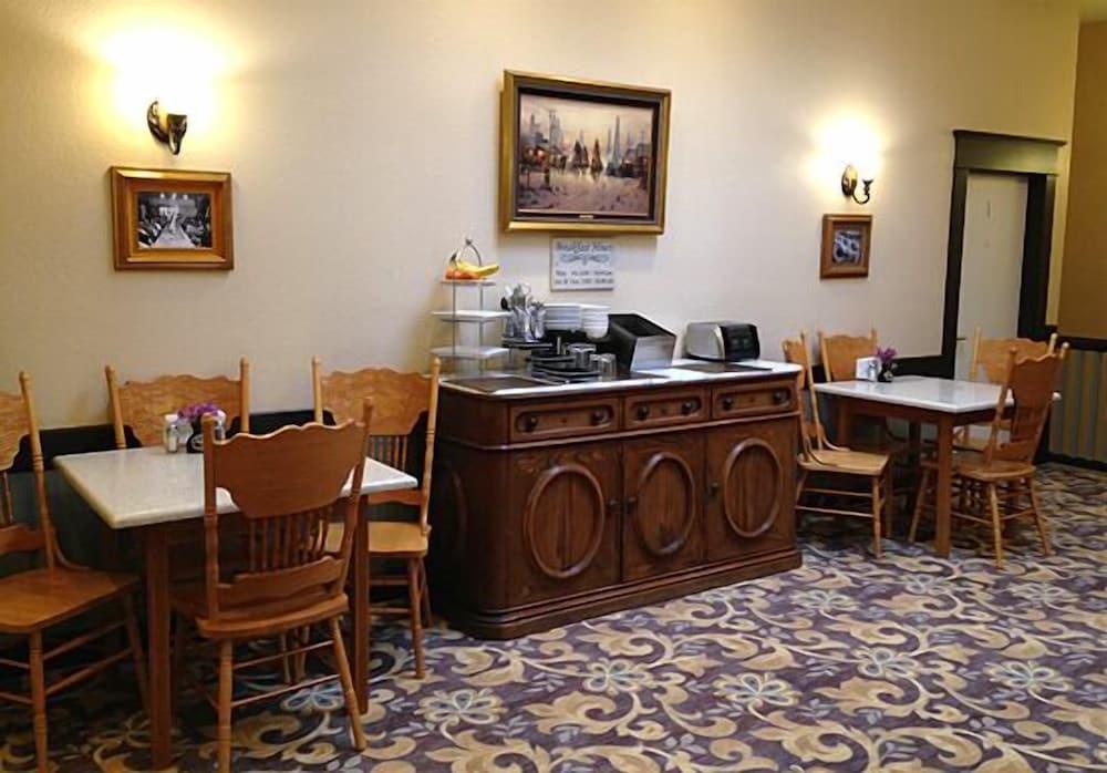 Heritage Inn photo 5