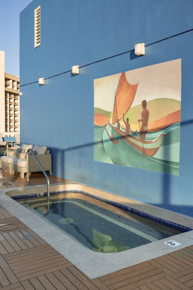 Pacific Monarch Hotel photo 30