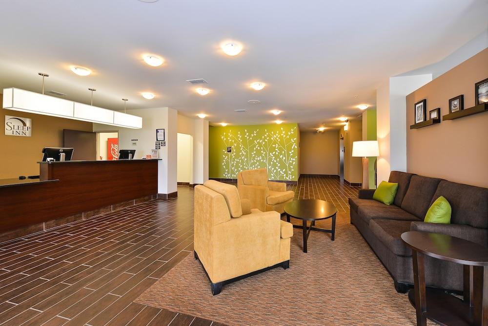Sleep Inn & Suites Gulfport photo 2