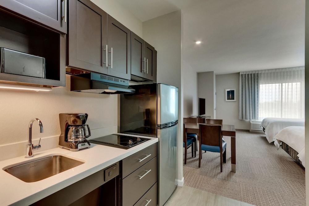 TownePlace Suites by Marriott Houston I-10 East photo 12