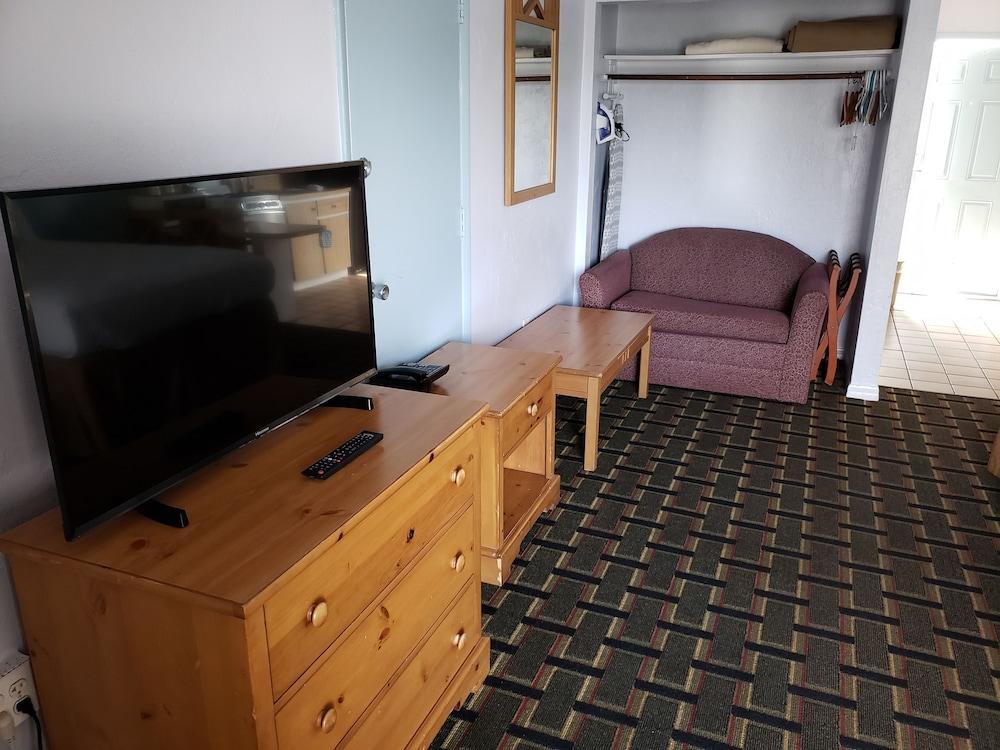 Topaz Motel photo 8