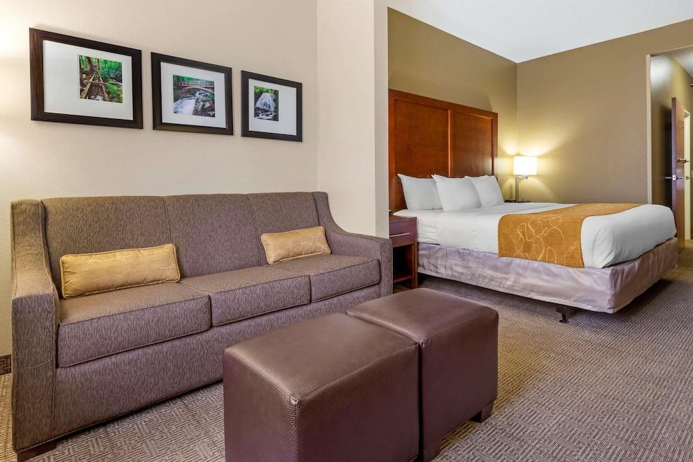 Comfort Suites Boone - University Area photo 7