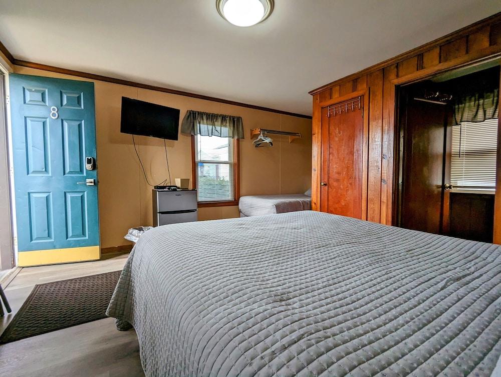 Riverside Motel photo 87