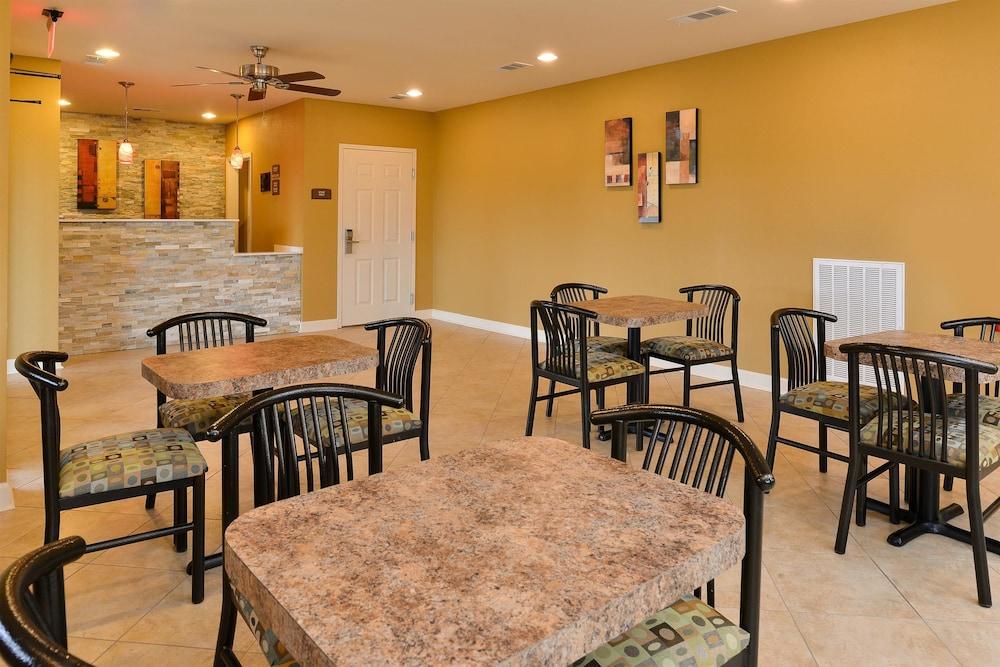 Americas Best Value Inn Tupelo photo 13