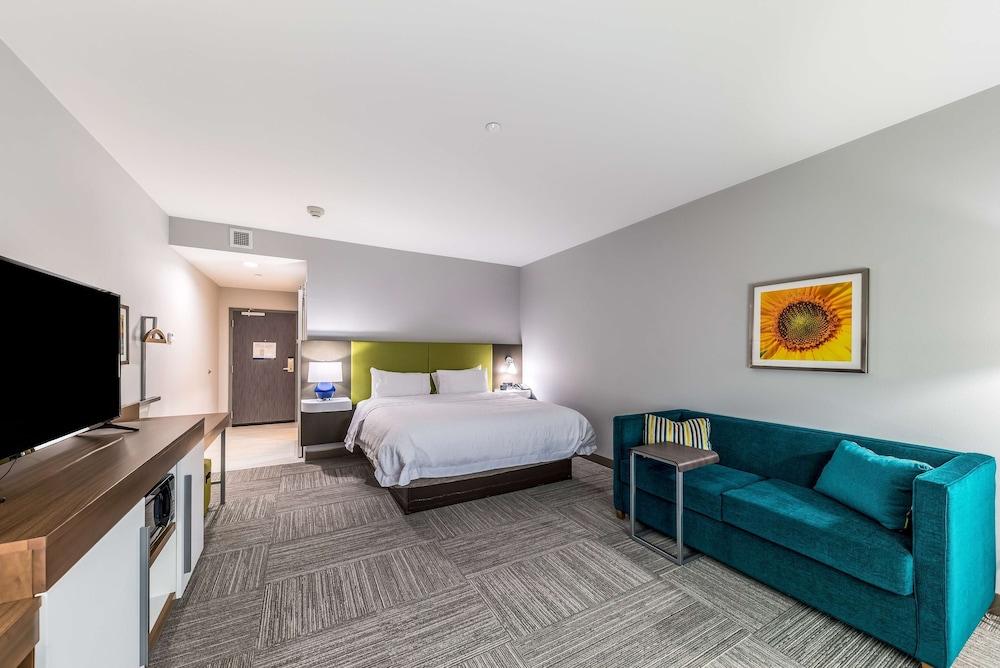 Hampton Inn & Suites Pryor photo 12