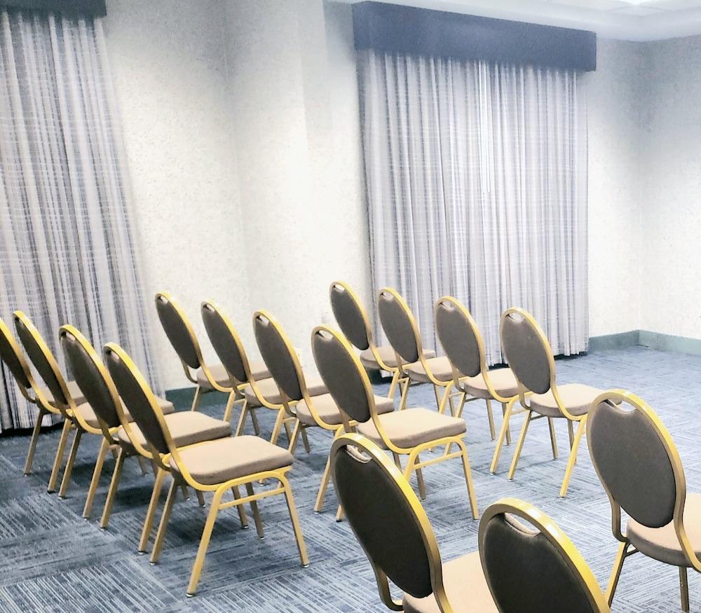 Holiday Inn Express Hotel & Suites San Angelo by IHG photo 34