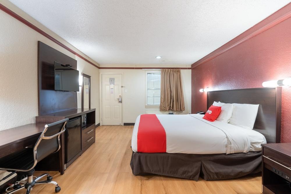 OYO Hotel Tulsa N Sheridan Rd & Airport photo 9