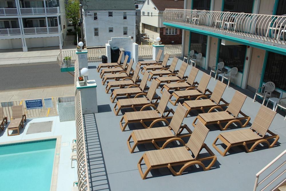 Condor Motel photo 50