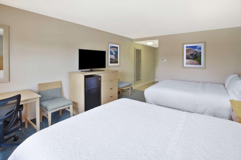 Hampton by Hilton Bar Harbor photo 9