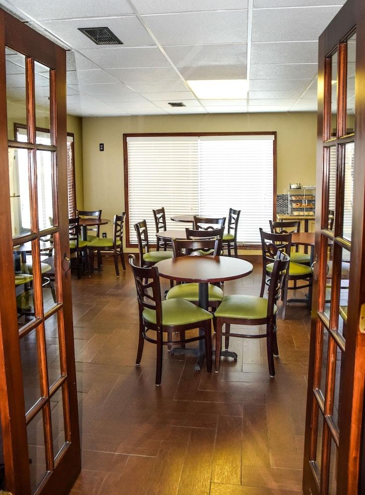 Best Western Fairwinds Inn photo 14