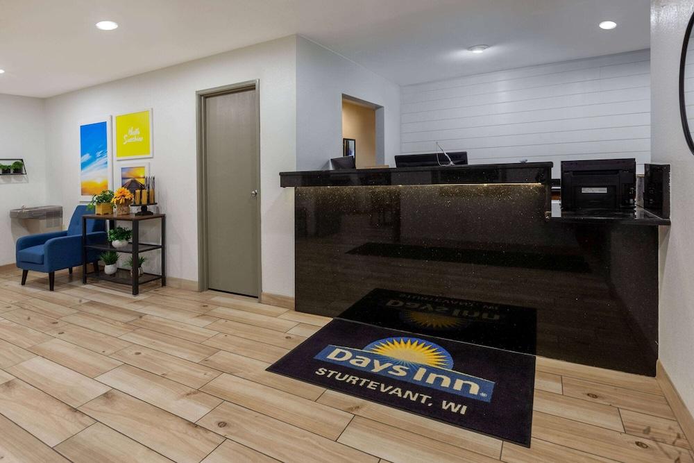 Days Inn by Wyndham Sturtevant / Racine / Mount Pleasant photo 3