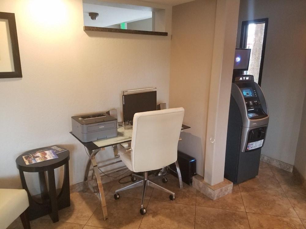 Infinity Inn & Suites photo 19