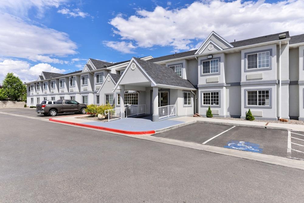 Quality Inn & Suites Elko photo 42