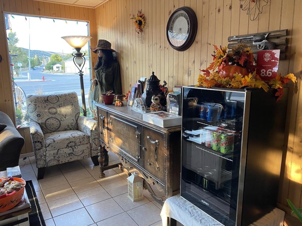 Rustic Inn Motel photo 48