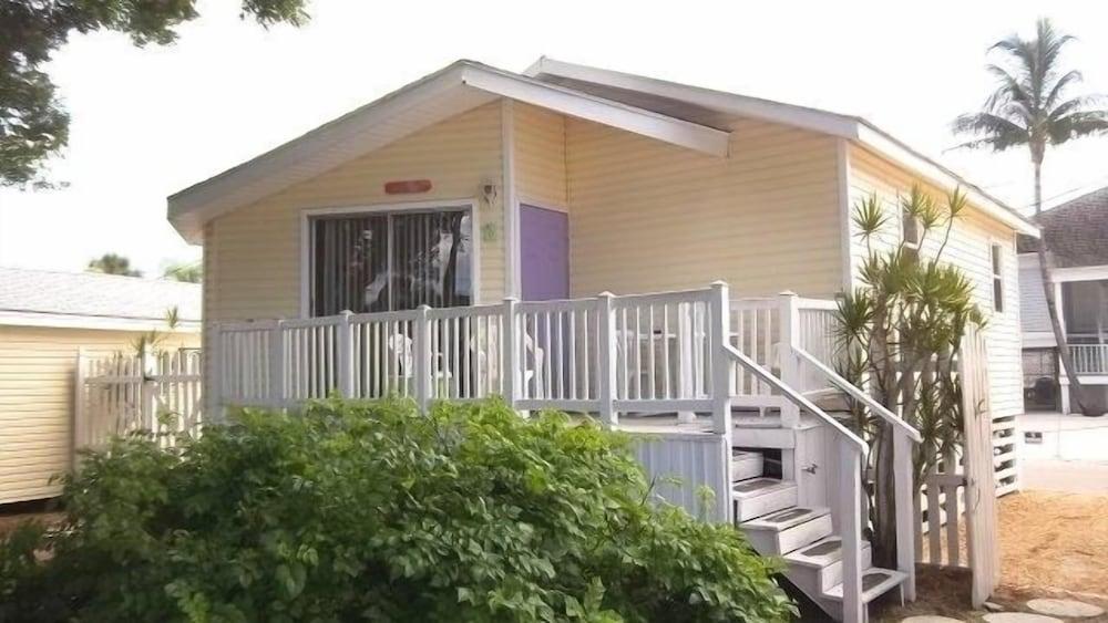 Silver Sands Villas photo 1