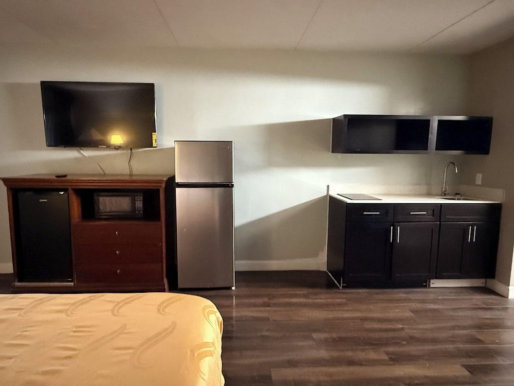 Paris Inn and Suites photo 12