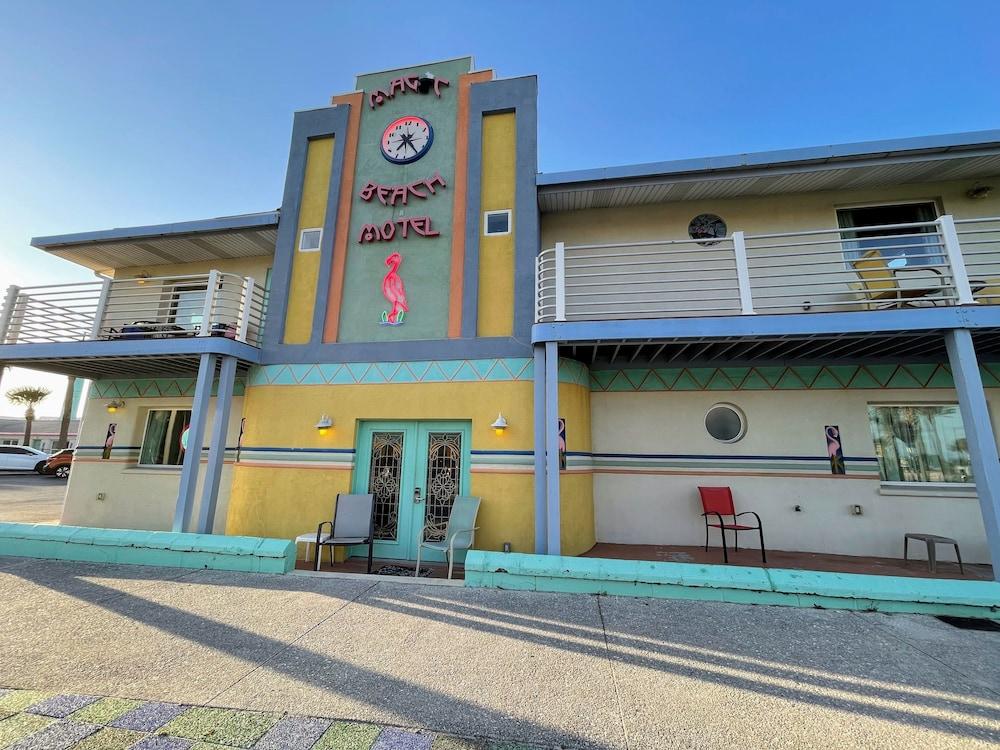 Magic Beach Motel photo 58