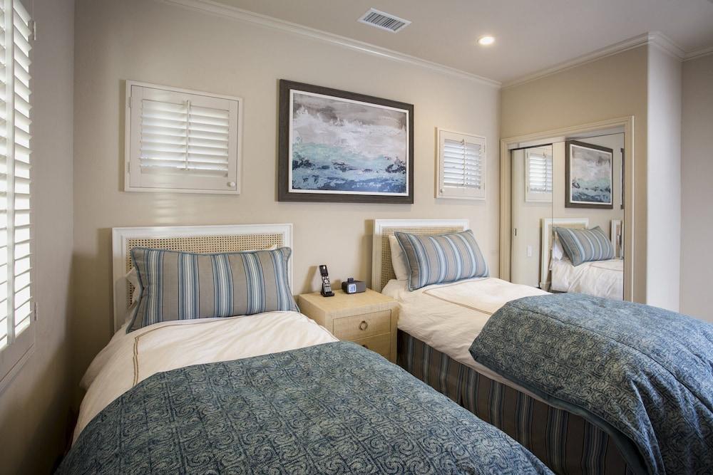 Sunset Cove Villas in Laguna Beach photo 96