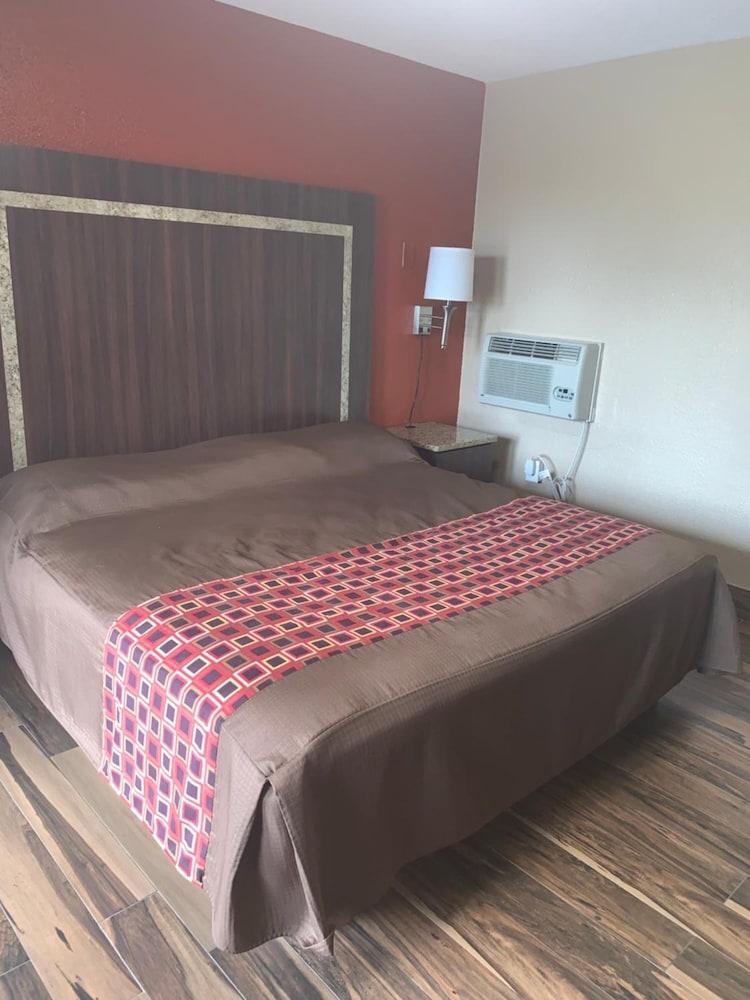 Prince of Wales Motel photo 3