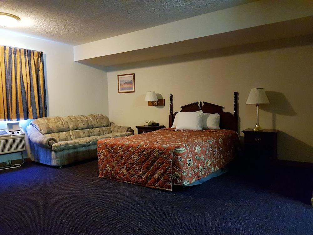 Denison Inn & Suites photo 30