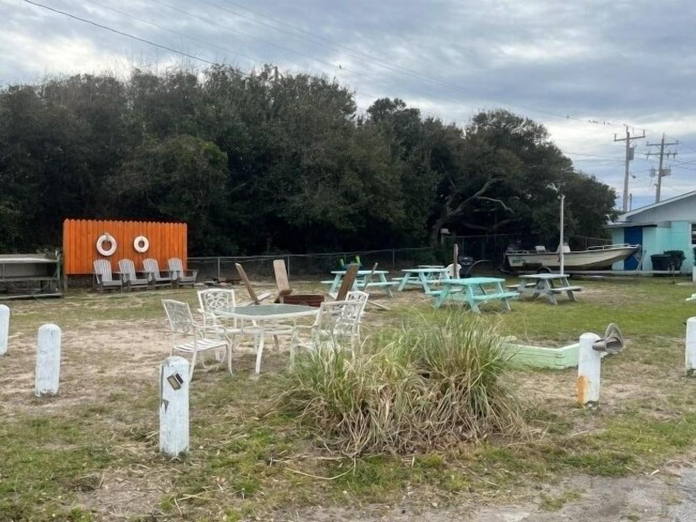 Swell Motel photo 55
