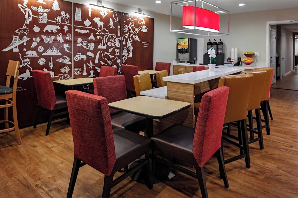 TownePlace Suites by Marriott Dallas Plano/Legacy photo 18