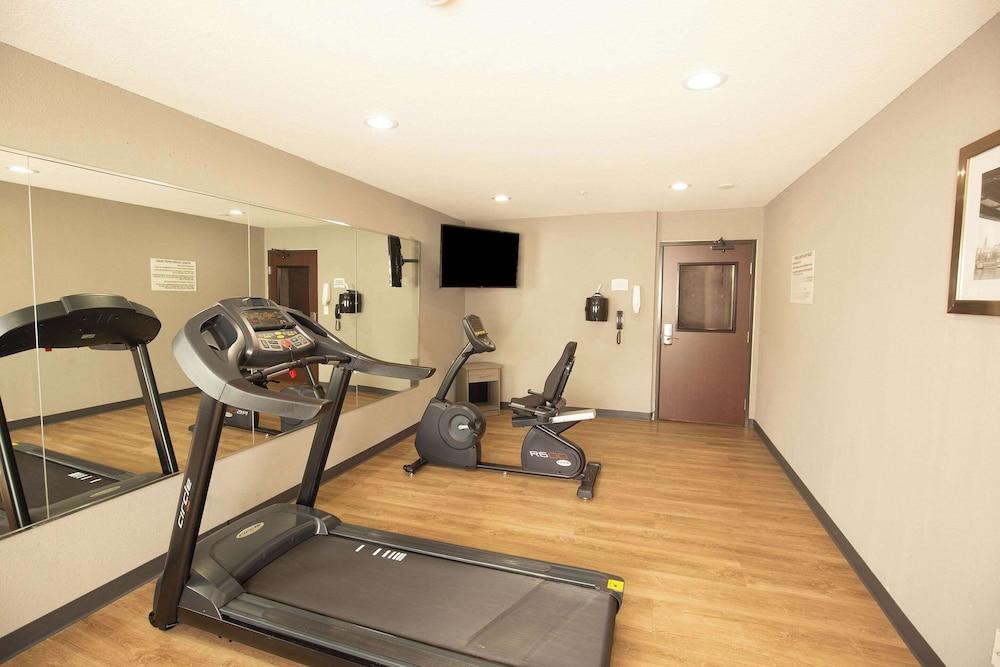 Quality Inn & Suites Hammond Near I-8090 photo 37