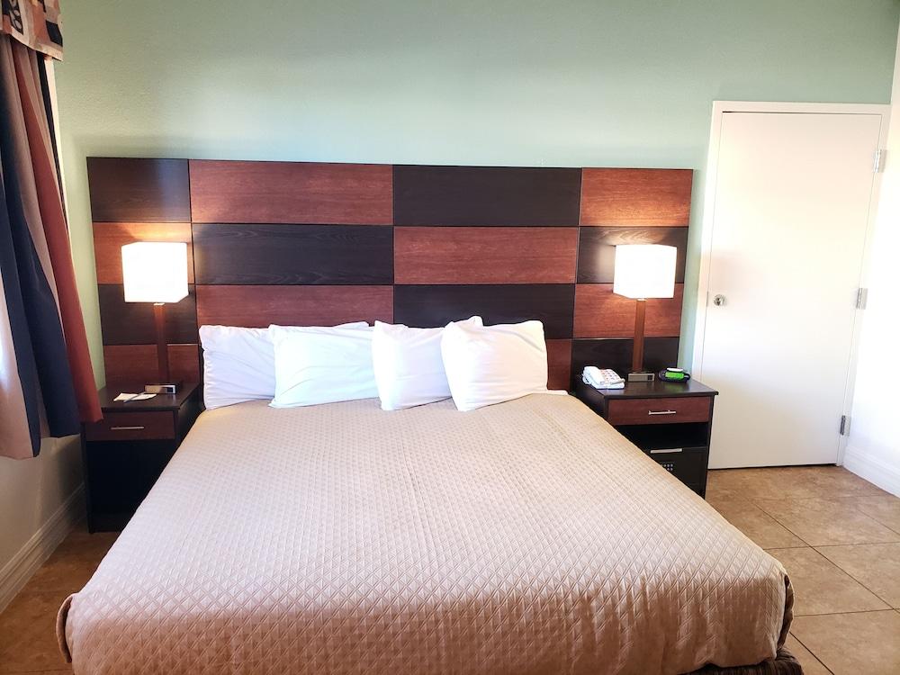 Oceanfront Inn and Suites photo 6