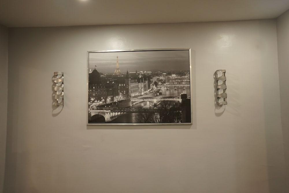 Orchard Way photo 1