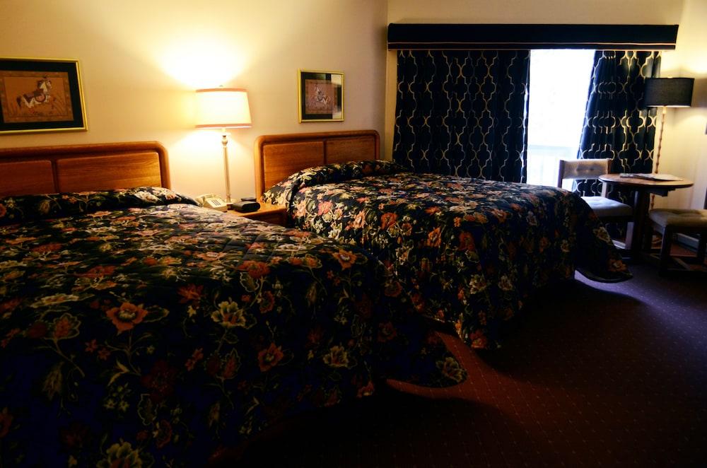 Greenbrier Inn photo 27