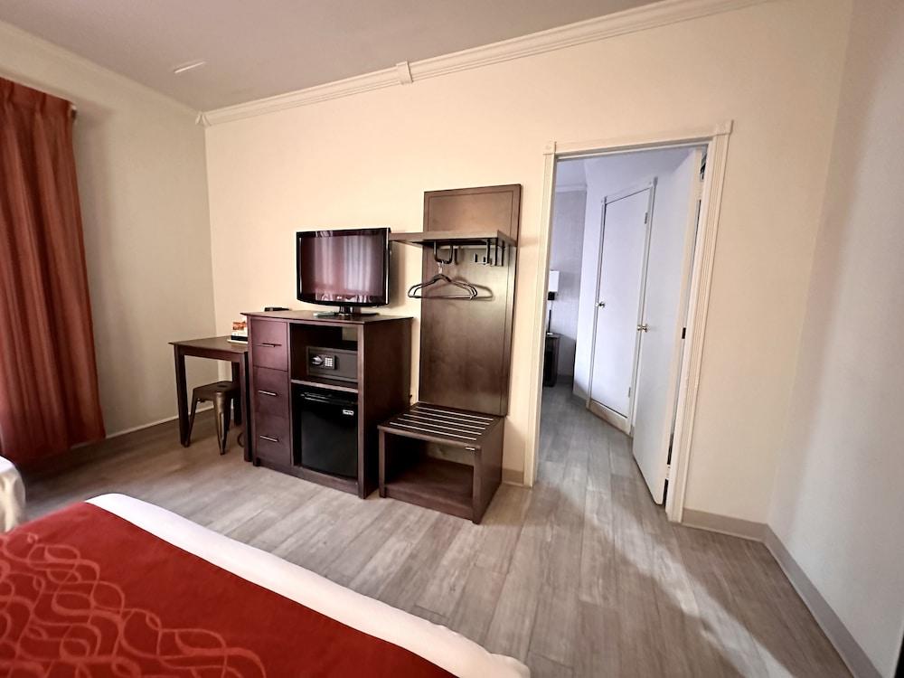 Heritage Hotel photo 16