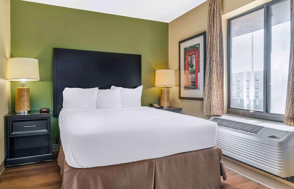 Extended Stay America Select Suites Detroit Ann Arbor Univ S photo 11