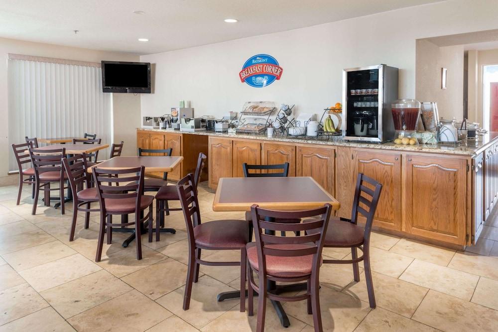 Baymont by Wyndham Osage Beach photo 25