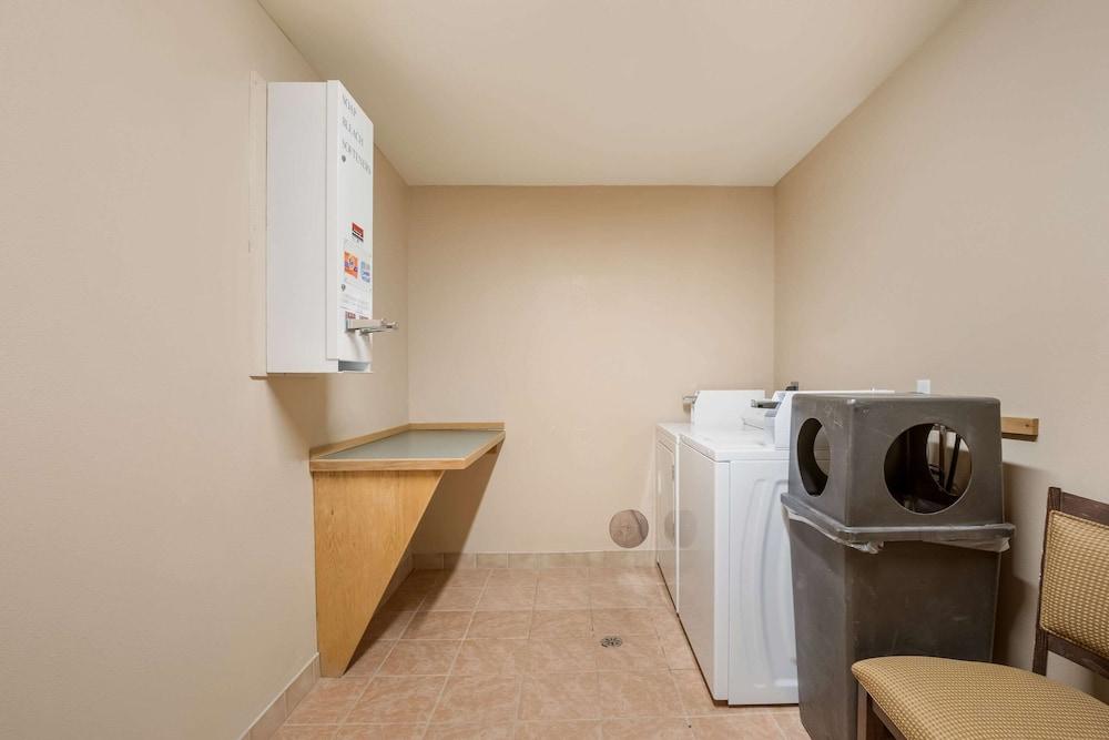 Quality Inn Edgerton photo 35