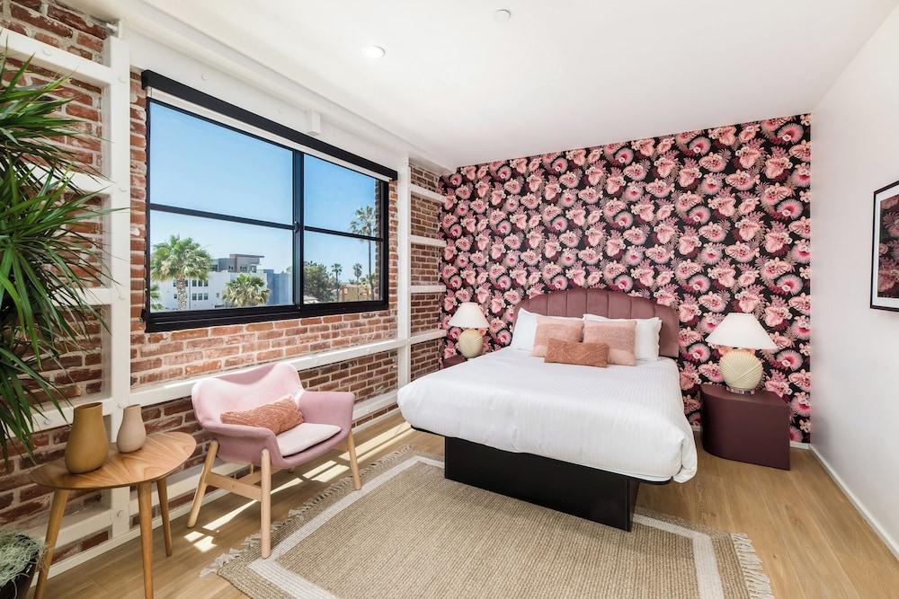 The Brick Hotel photo 29