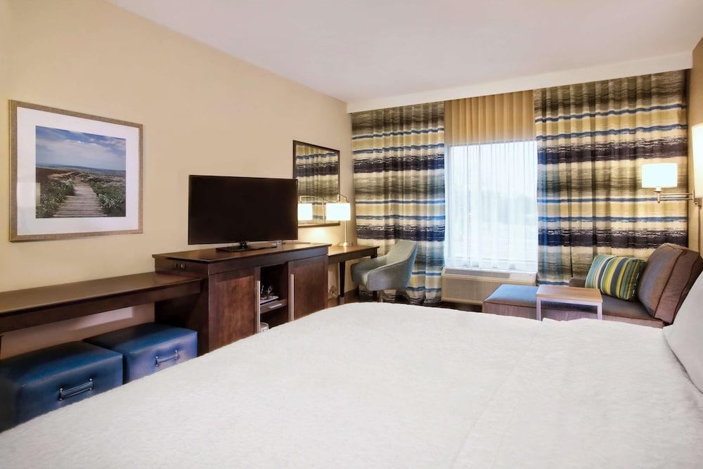 Hampton Inn & Suites Baltimore/Aberdeen photo 5