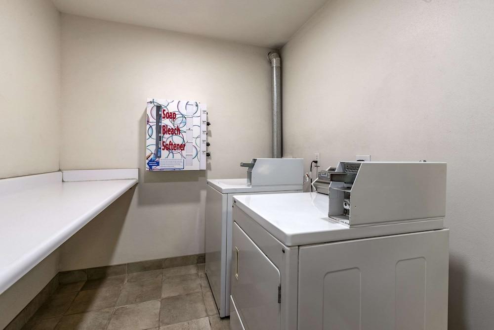 Sleep Inn & Suites Pleasant Hill - Des Moines photo 64