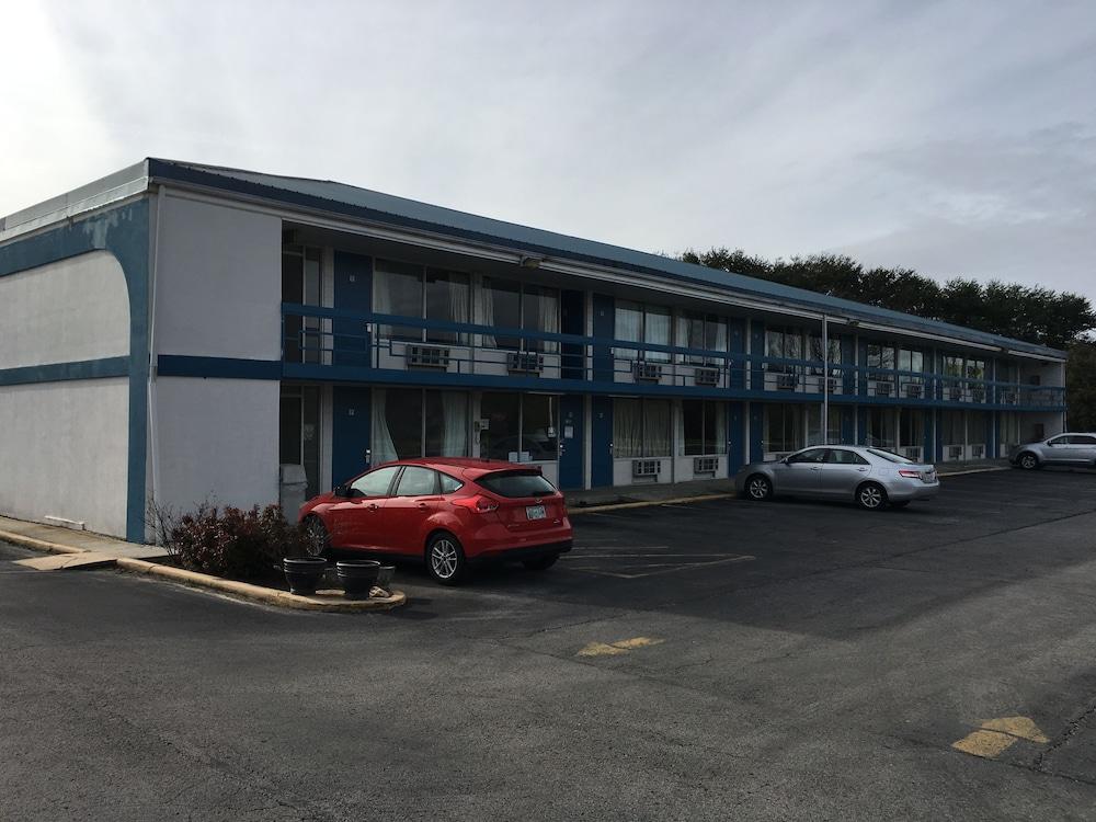 Mountain Inn photo 1