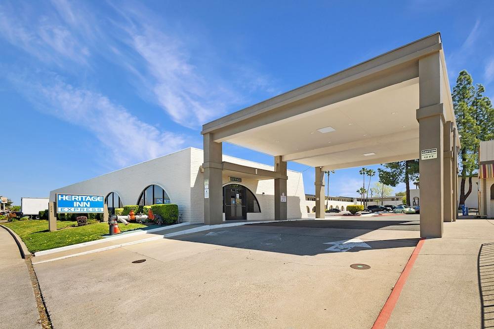 Heritage Inn Express Roseville photo 22