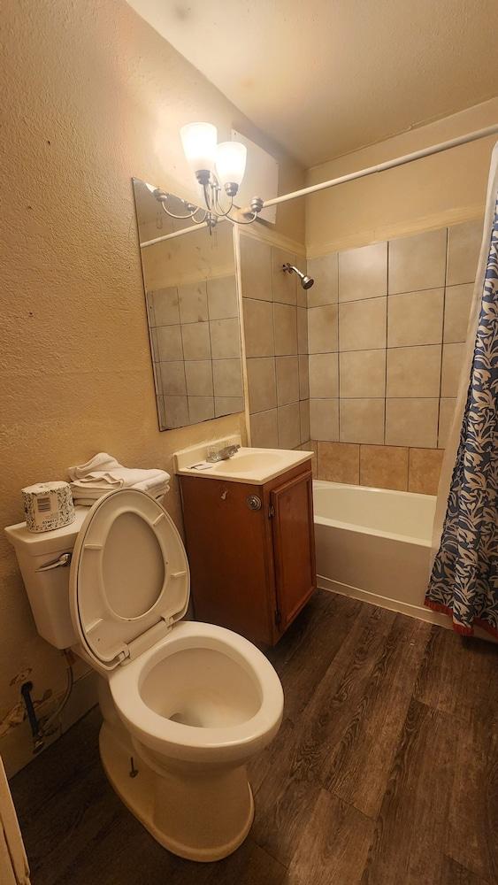Bay Inn photo 5