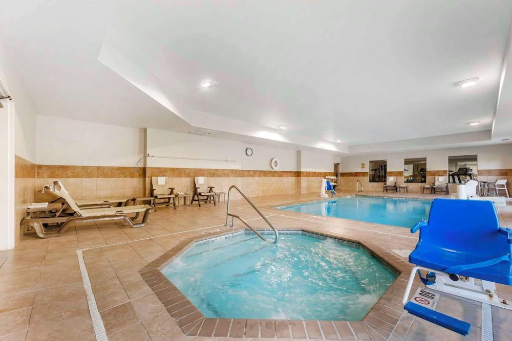 Comfort Inn & Suites Porter near Indiana Dunes photo 20
