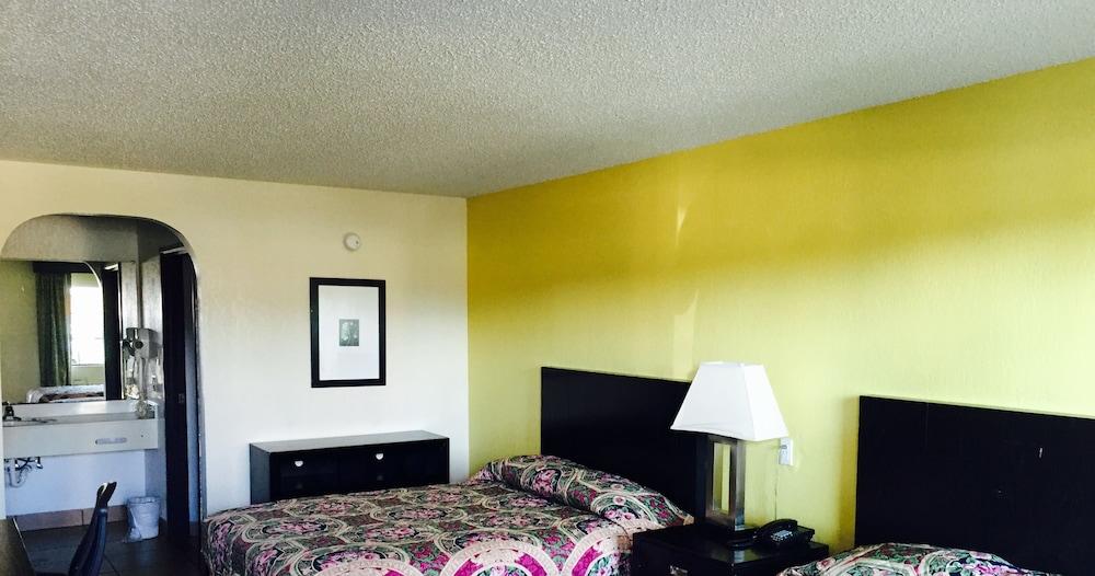 Executive Inn photo 10