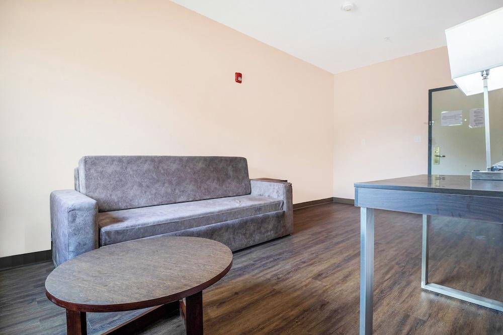 OYO Hotel Adairsville Calhoun South I-75 photo 50
