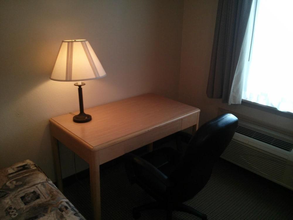 Guest Lodge Pageland photo 19