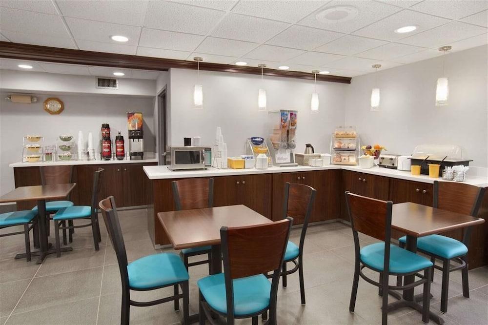 Hotel Kinder Express Near Coushatta Resort photo 2