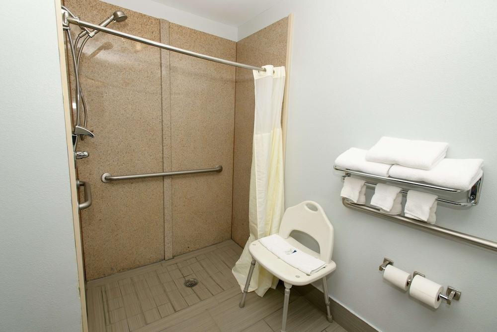 Home Town Inn Ringgold photo 16