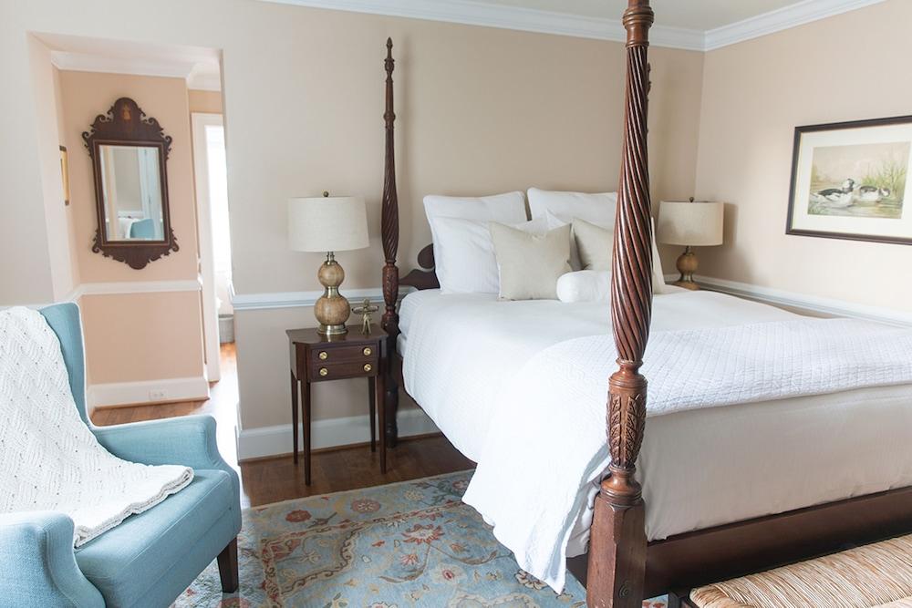 The Red Fox Inn & Tavern photo 16