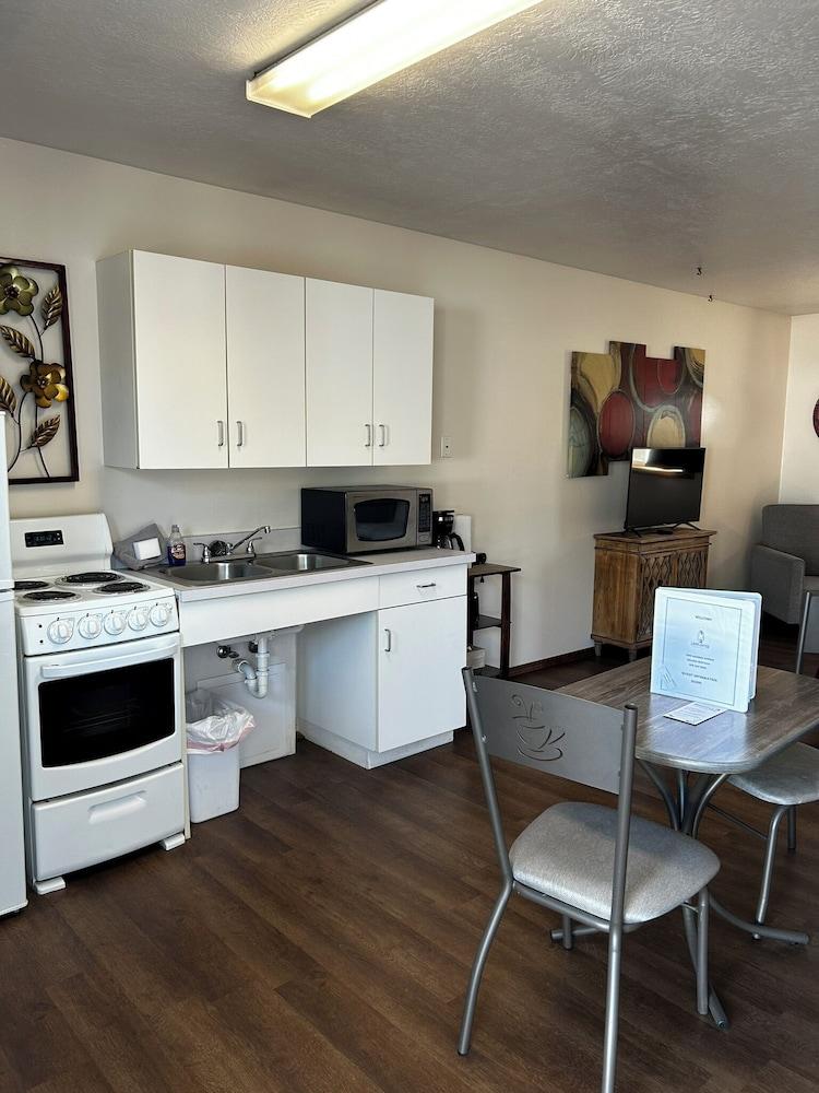 Lamplighter Cabins & Suites photo 54